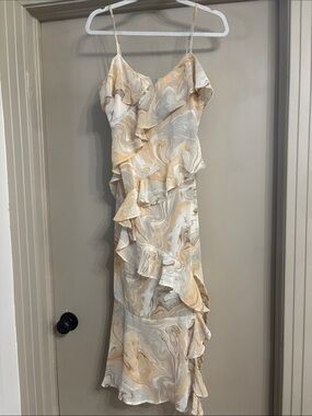 Sleeveless Marble-Print Ruffle Midi Dress in Cream and Tan